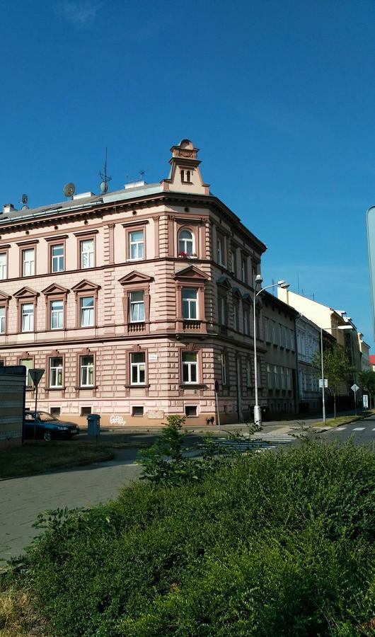 Appartement Apartman 4U Centrum + Free Parking à Olomouc Extérieur photo